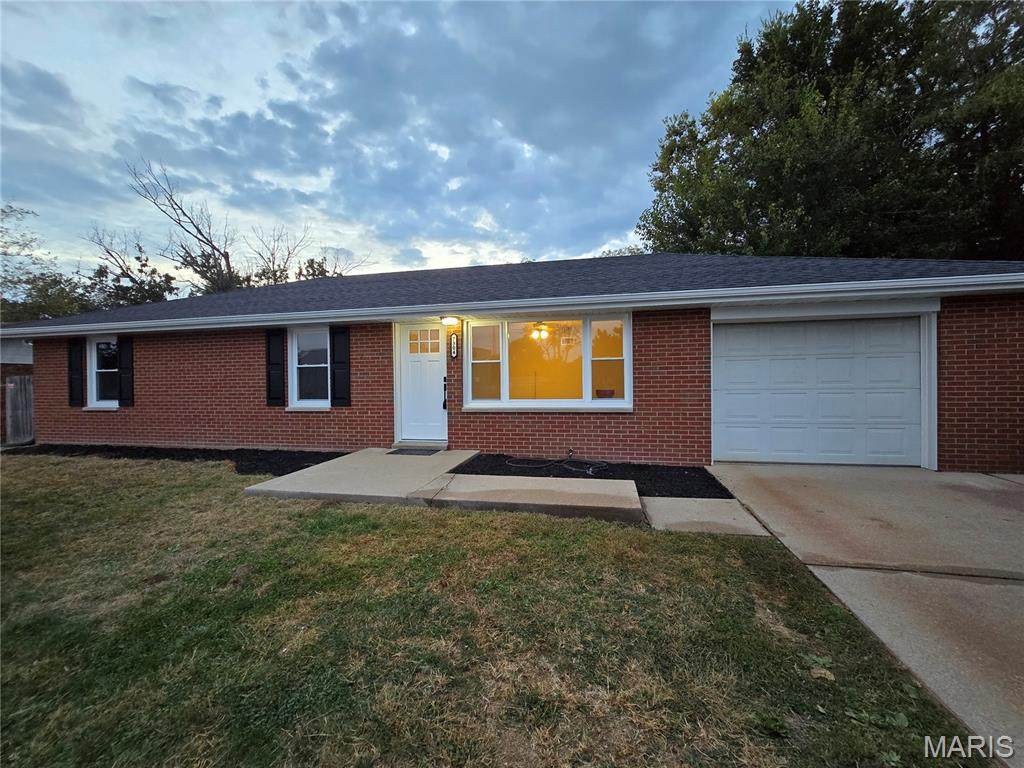 7304 Montclair Avenue - Photo 1