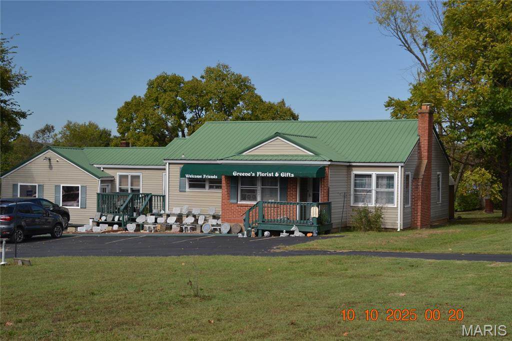 1105 North Desloge Drive - Photo 1