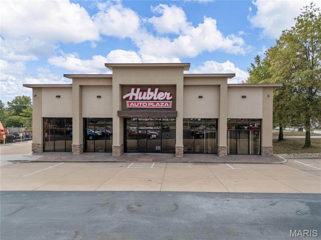 9084 Veterans Memorial Parkway - Photo 1