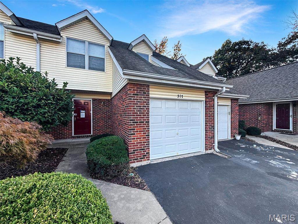 312 Crown Colony Court - Photo 1