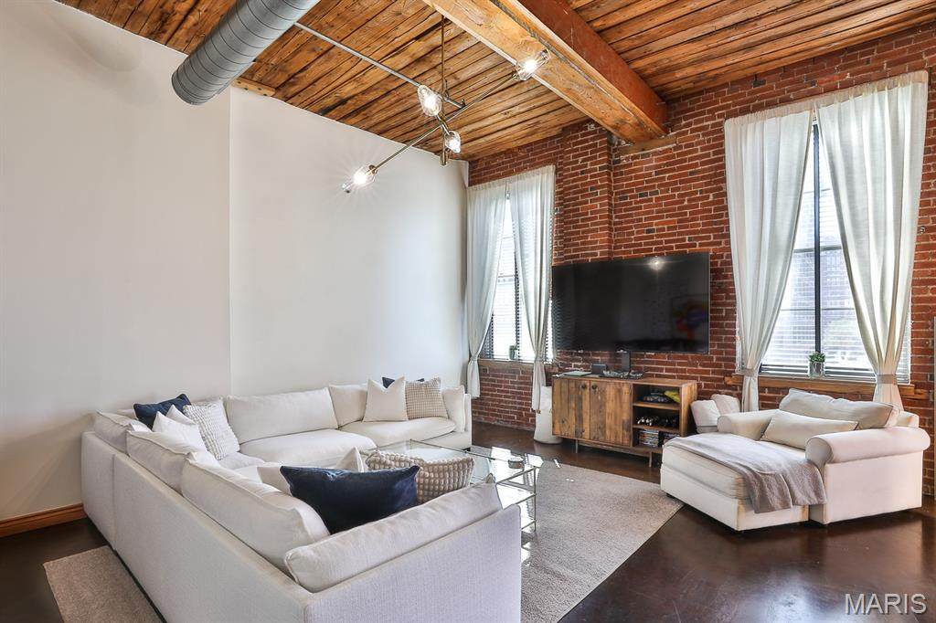 721 17th Street - Photo 1