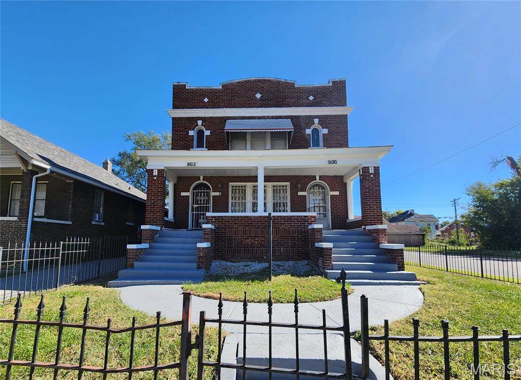 800 24th Street - Photo 1