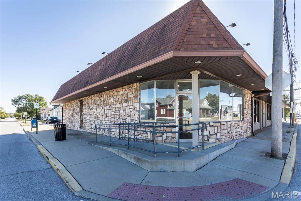 600 Ferguson Avenue - Photo 1