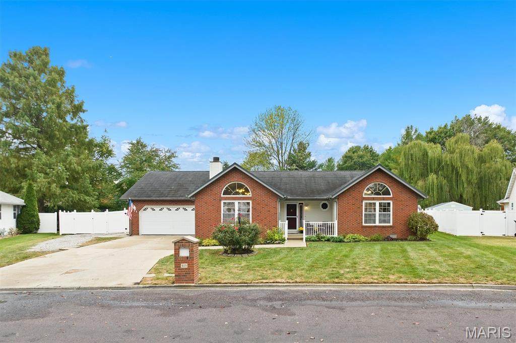 939 Dere Bere Drive - Photo 1