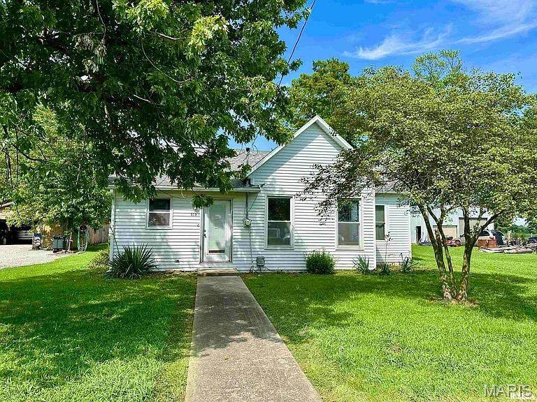 414 Monroe Avenue - Photo 1