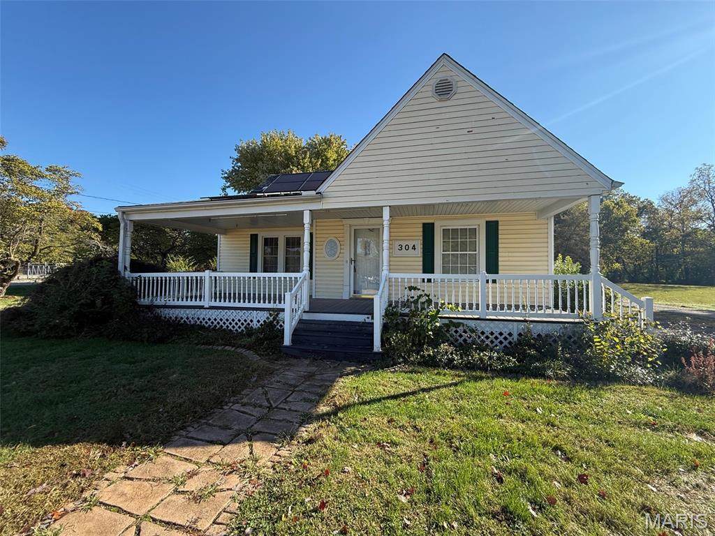 304 Coles Street - Photo 1