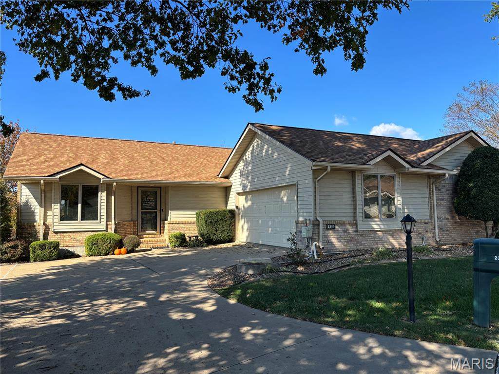 2386 Bent Creek Drive - Photo 1