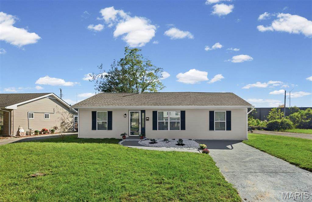 604 West Avenue - Photo 1