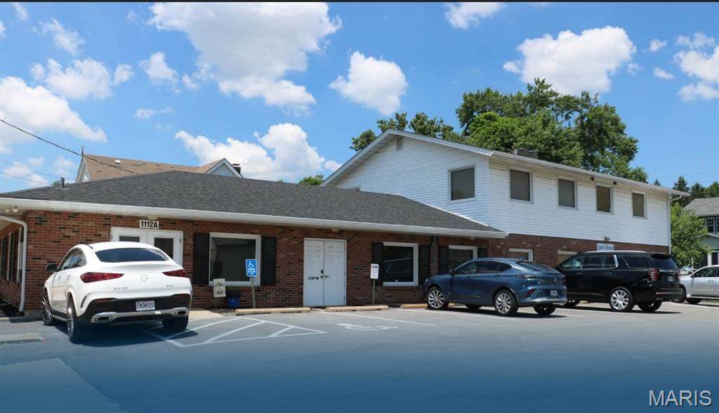 1112 First Capitol Drive - Photo 1