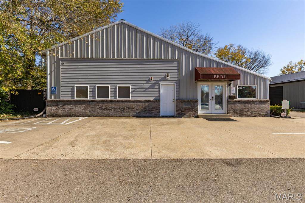 210 Hyler Drive - Photo 1