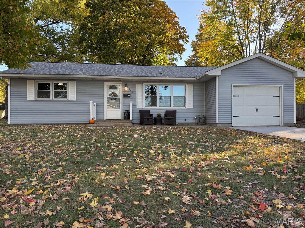 1141 Warren Street - Photo 1