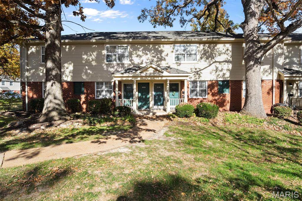 1530 Swallow Drive - Photo 1