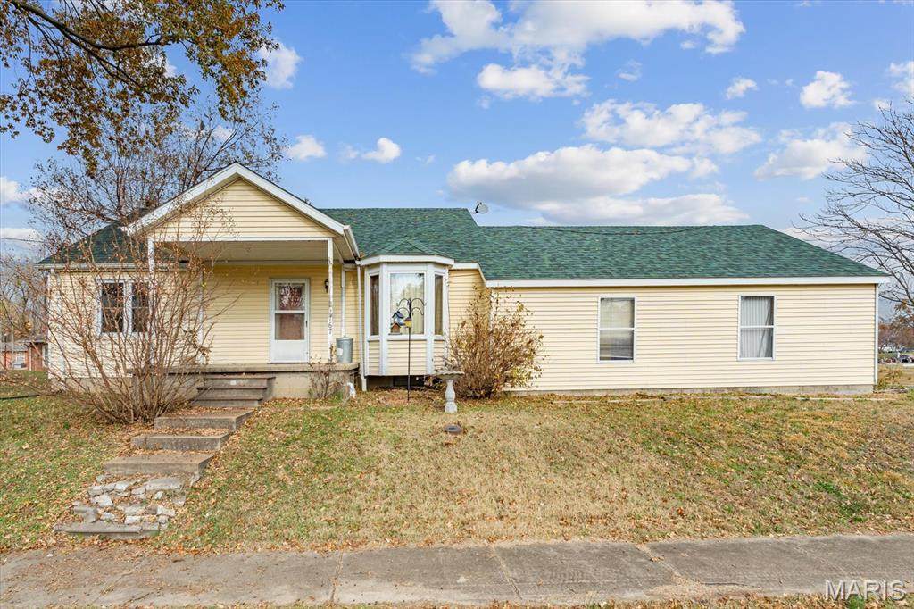 767 Darmstadt Street - Photo 1