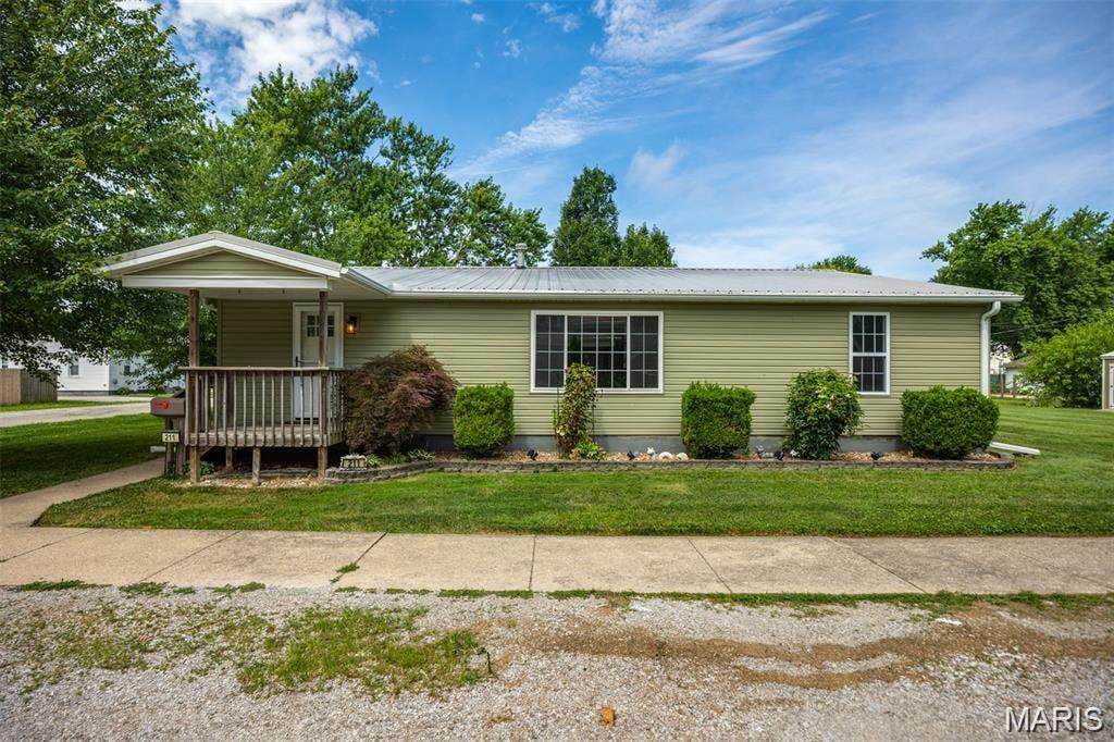 211 Lake Street - Photo 1