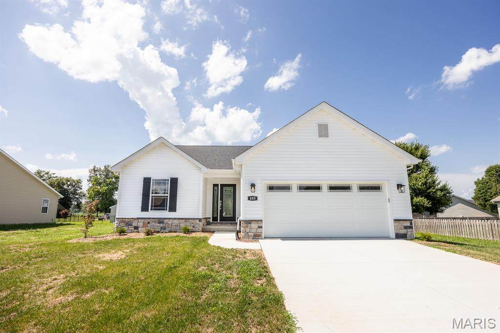 1412 Fairwood Drive - Photo 1