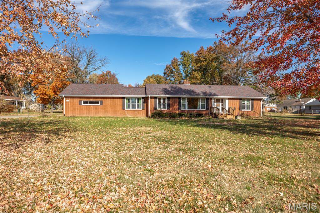 1015 Clark Street - Photo 1