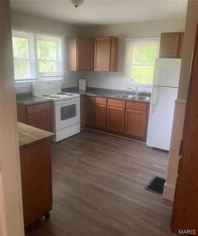 620 Sheppard Street - Photo 1