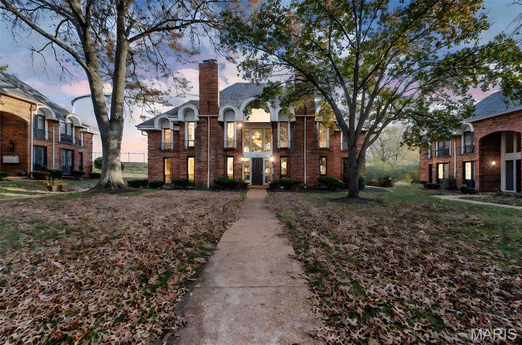 916 Claytonbrook Drive - Photo 1