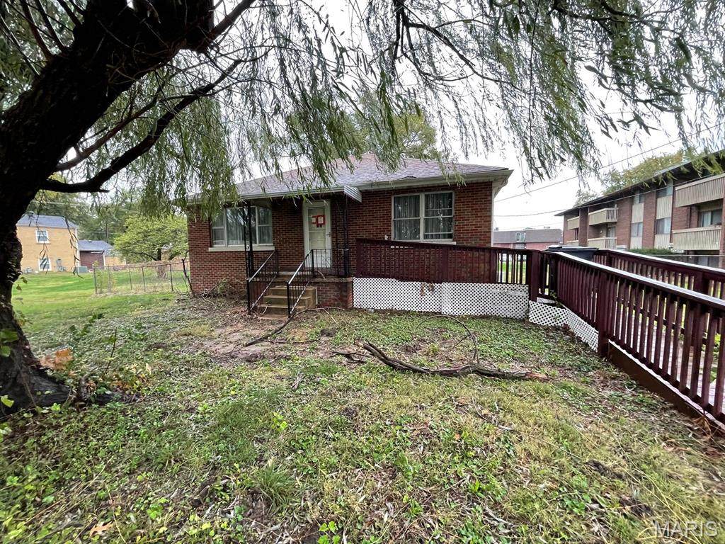 222 46th Street - Photo 1