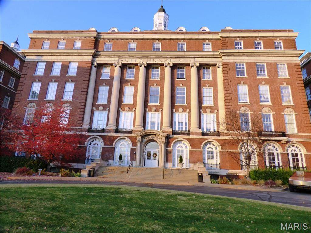 1515 Lafayette Avenue - Photo 1