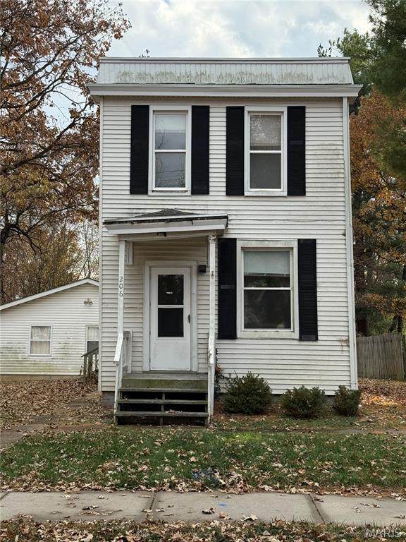 206 27th Street - Photo 1