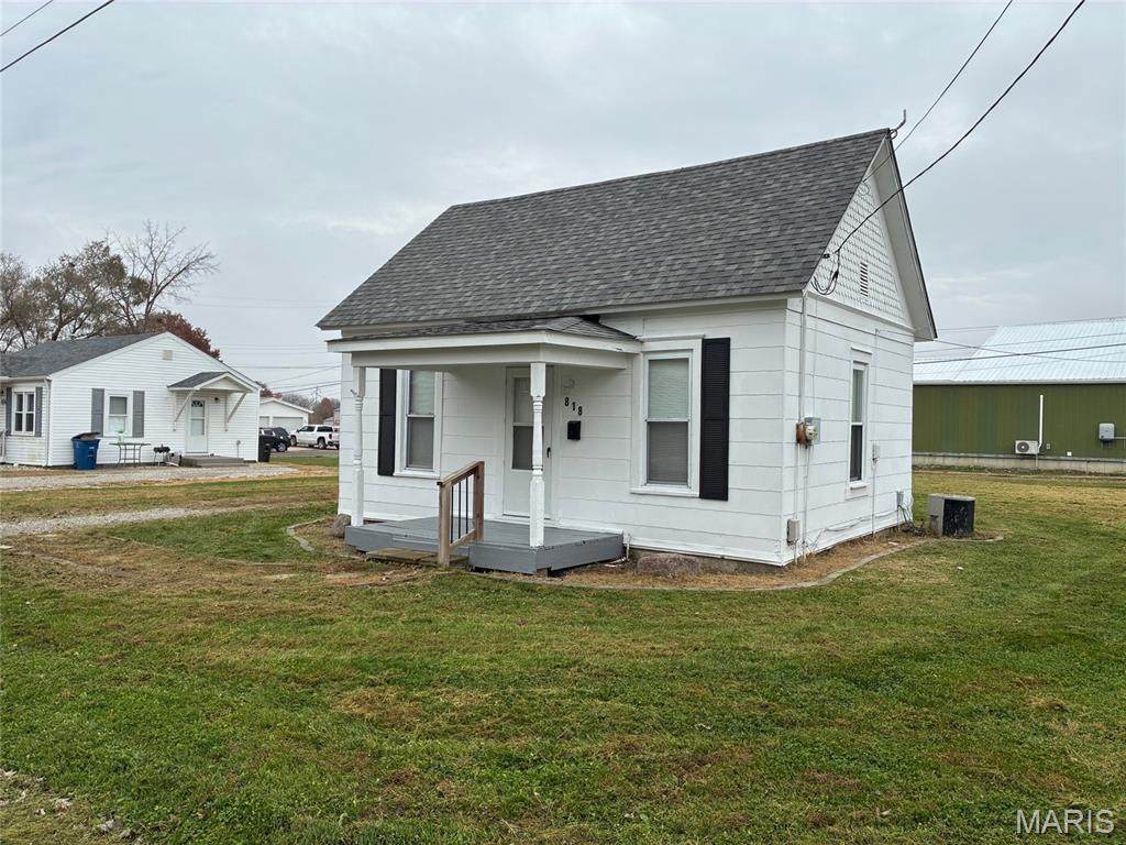 818 Washington Avenue - Photo 1