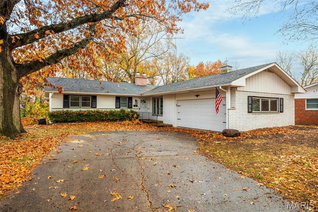 832 Independence - Photo 1