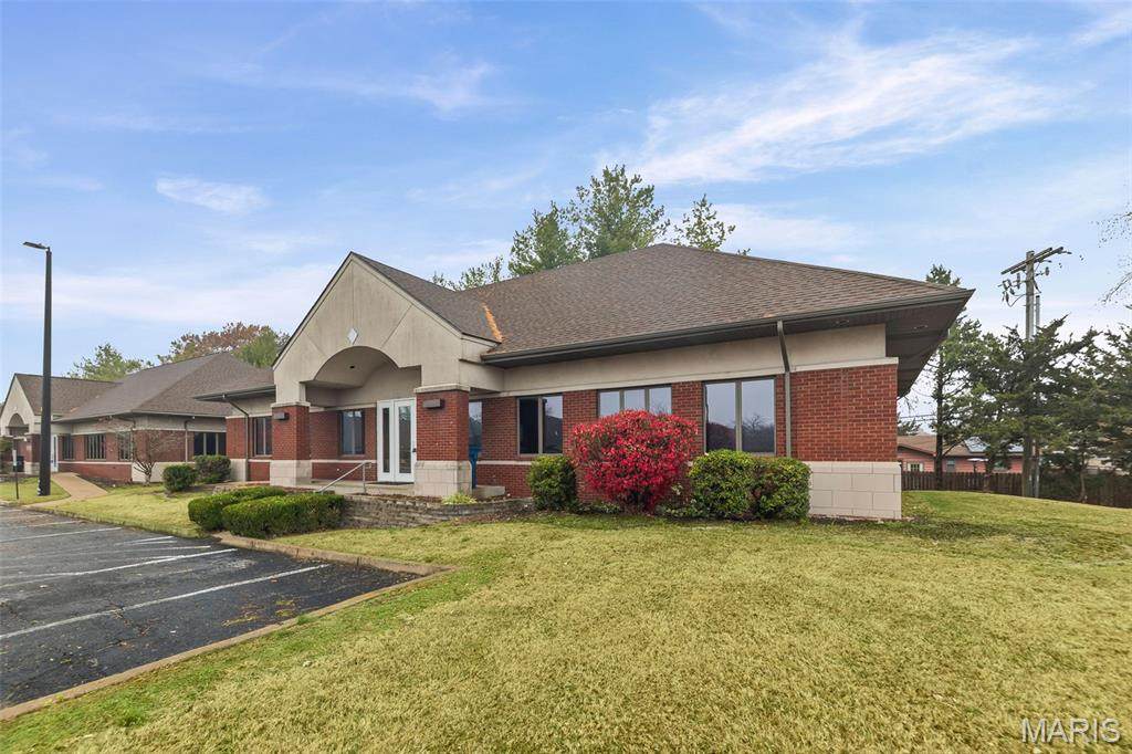 16 Bronze Pointe Boulevard - Photo 1