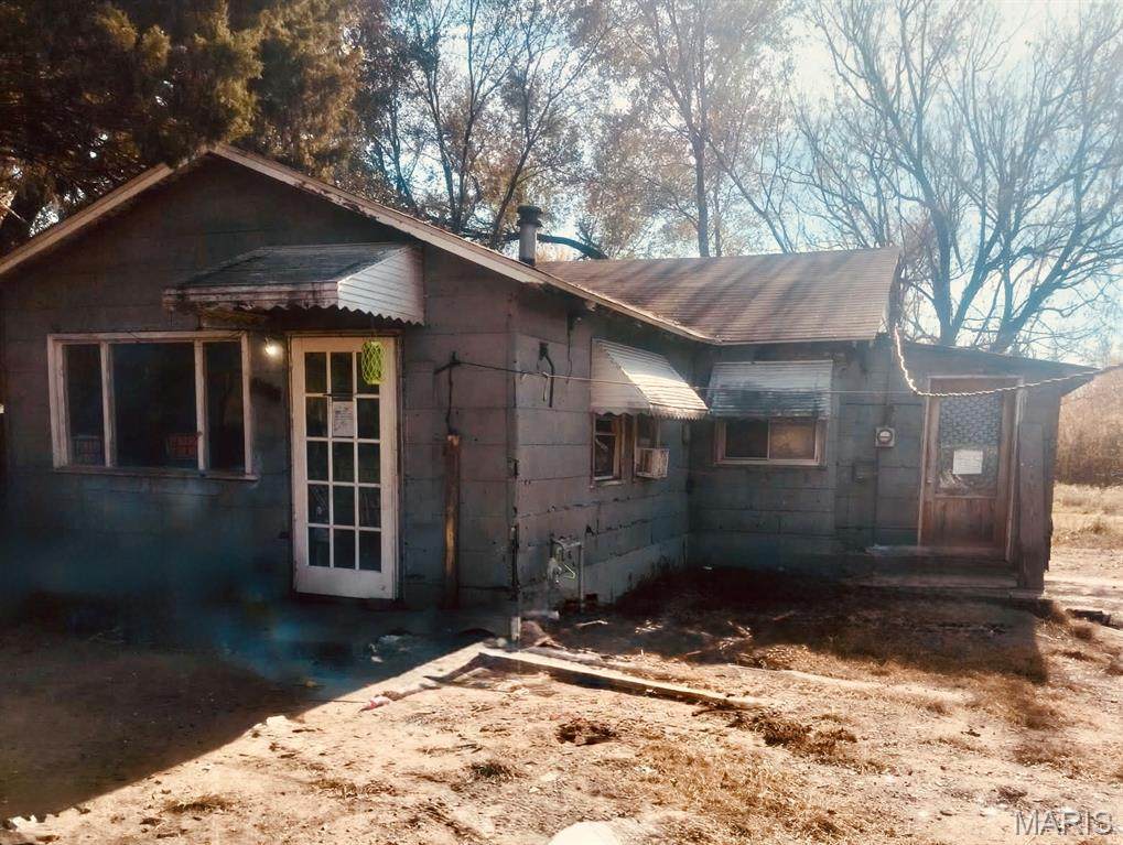 2219 Alexander Street - Photo 1