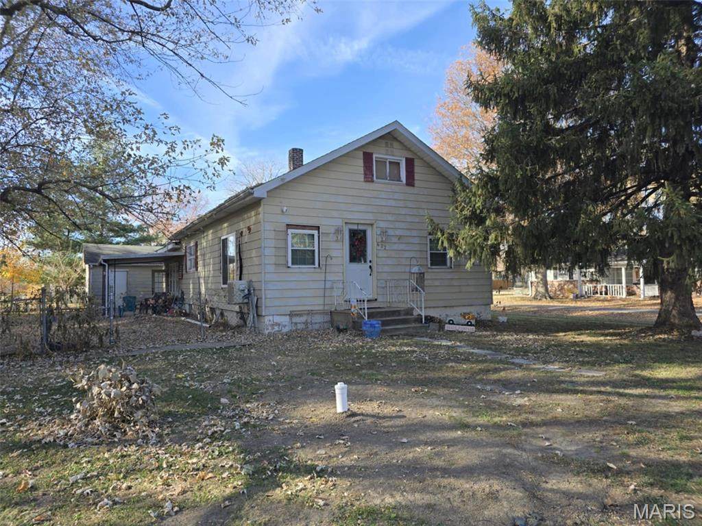 622 Francis Street - Photo 1