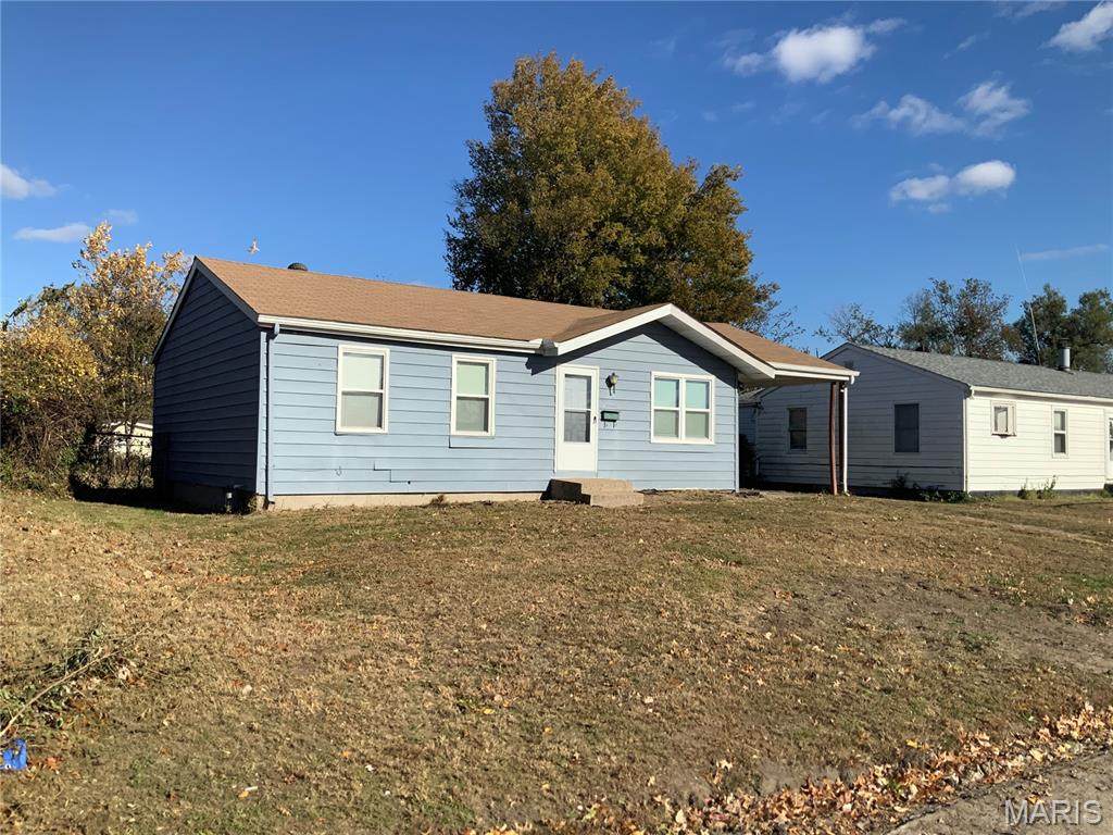 1511 Andrews Drive - Photo 1