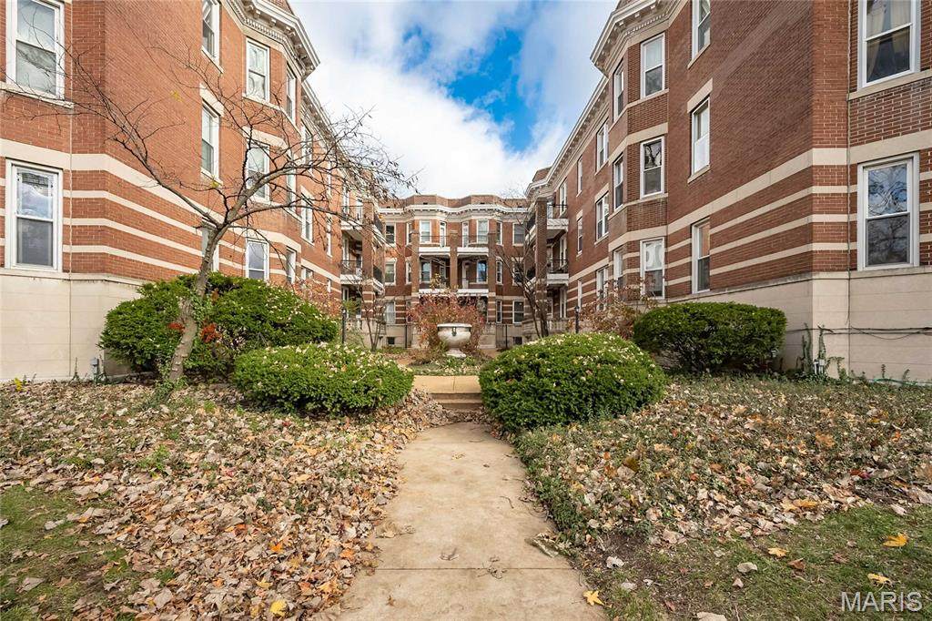 4957 Mcpherson Avenue - Photo 1