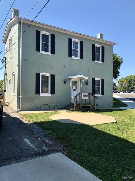 6 Lebanon Avenue - Photo 1