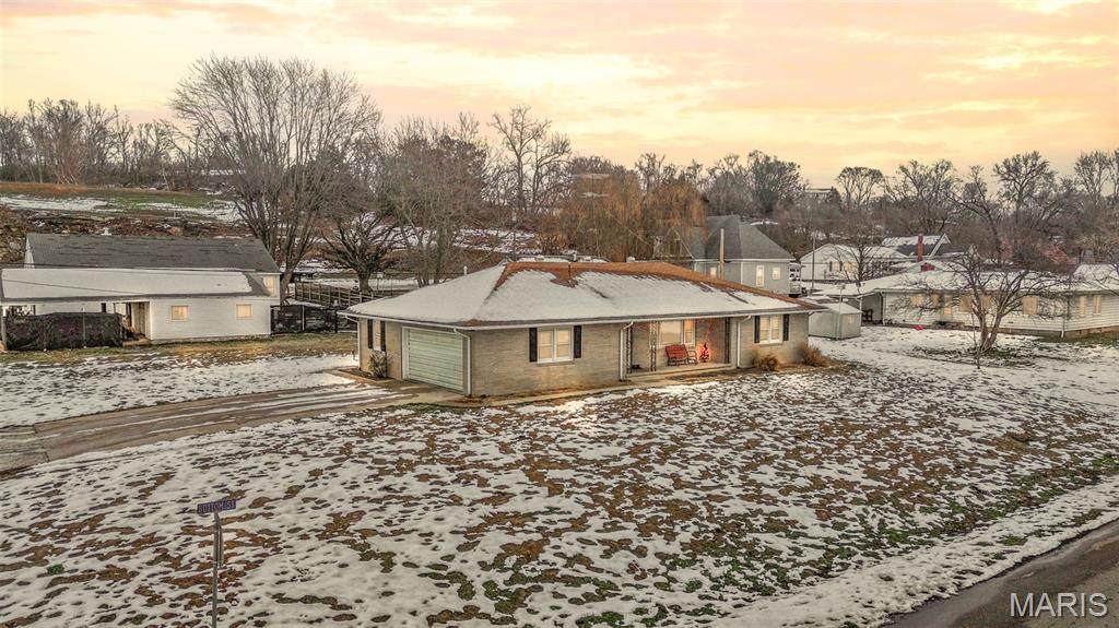 608 Bottom Street - Photo 1