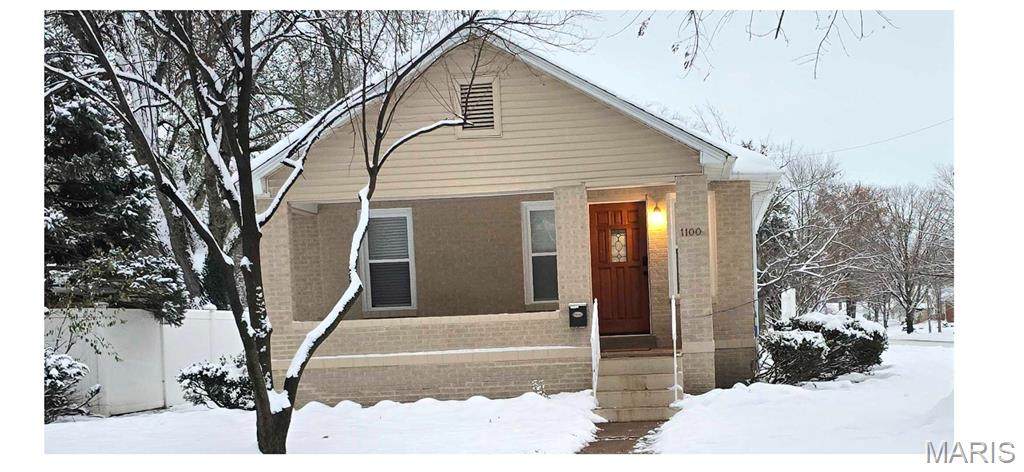 1100 27th Street - Photo 1