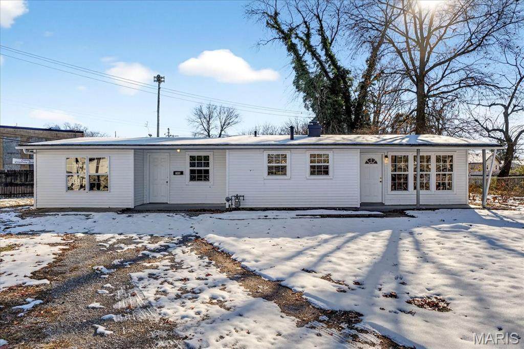 300 Saint Kevin Street - Photo 1