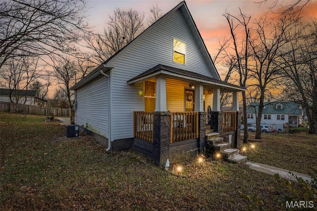701 Missouri Street - Photo 1