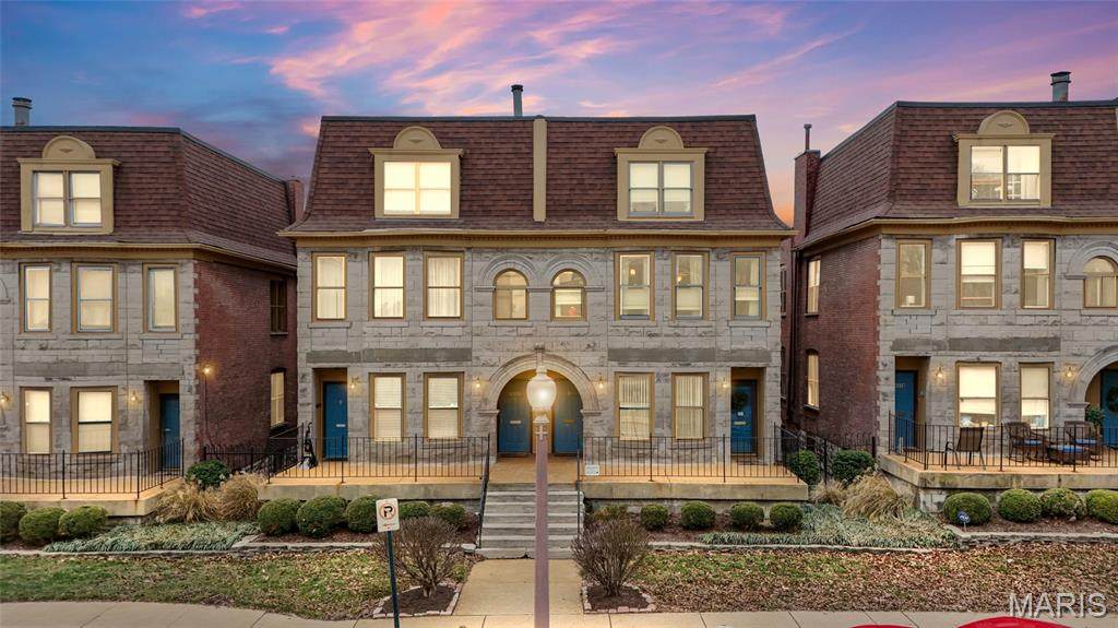335 Boyle Avenue - Photo 1