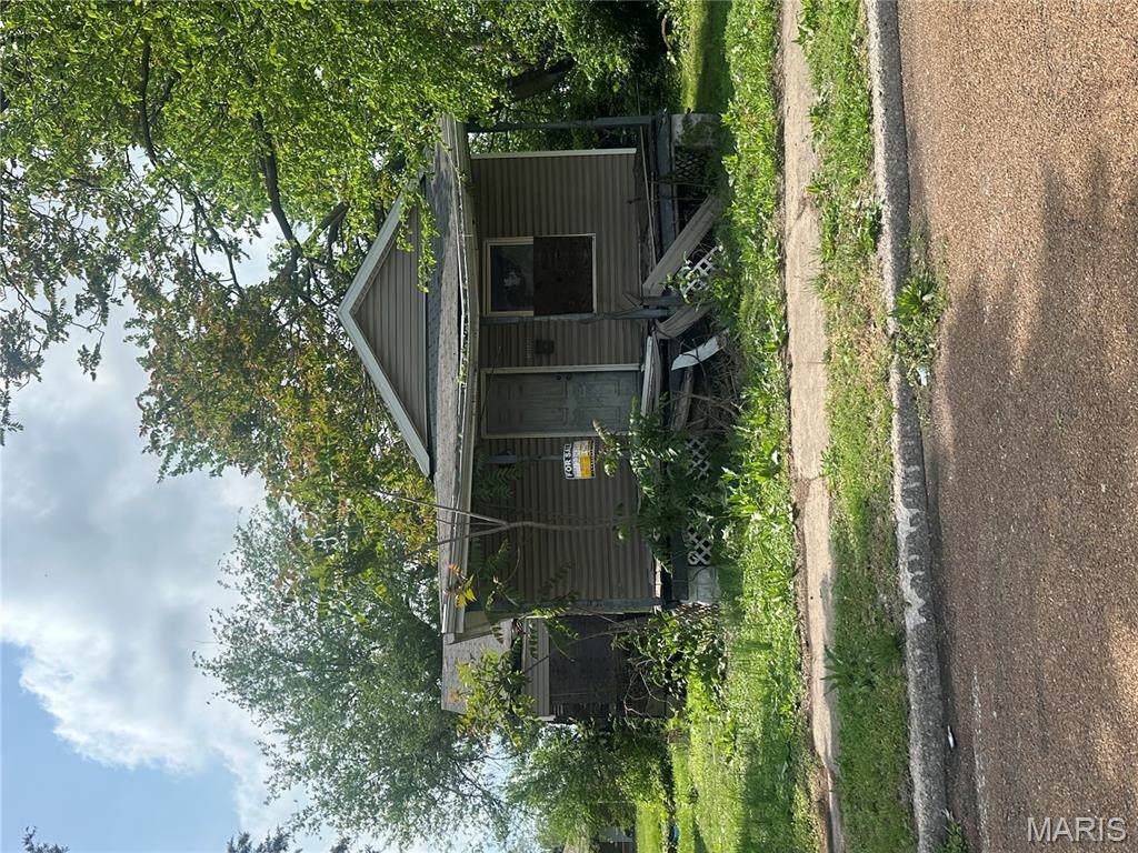 1235 Oriole Street - Photo 1