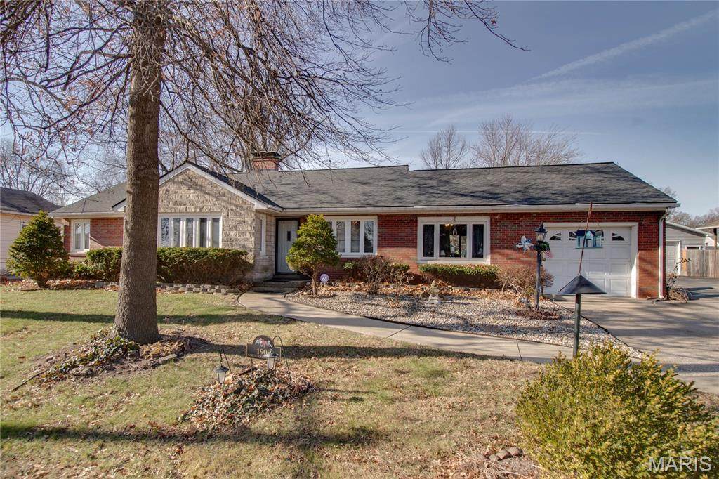 1908 Rodgers Avenue - Photo 1