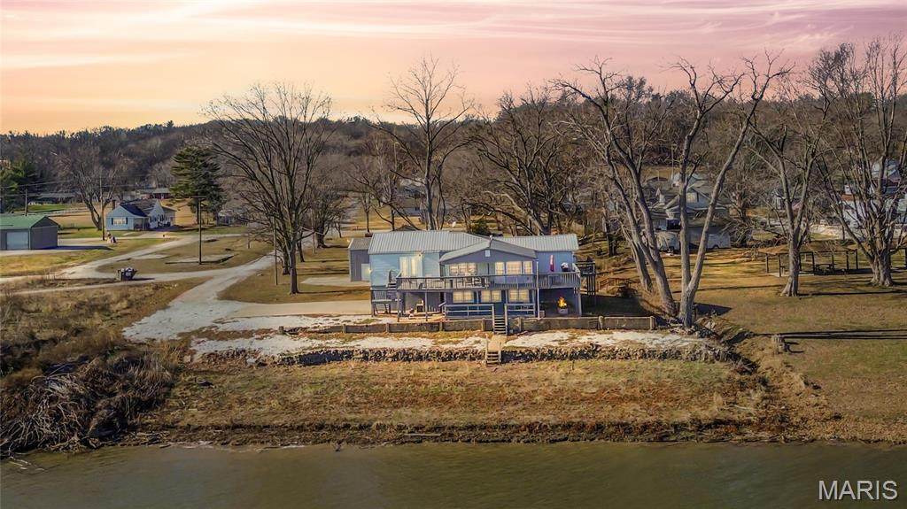 102 Mary Street - Photo 1