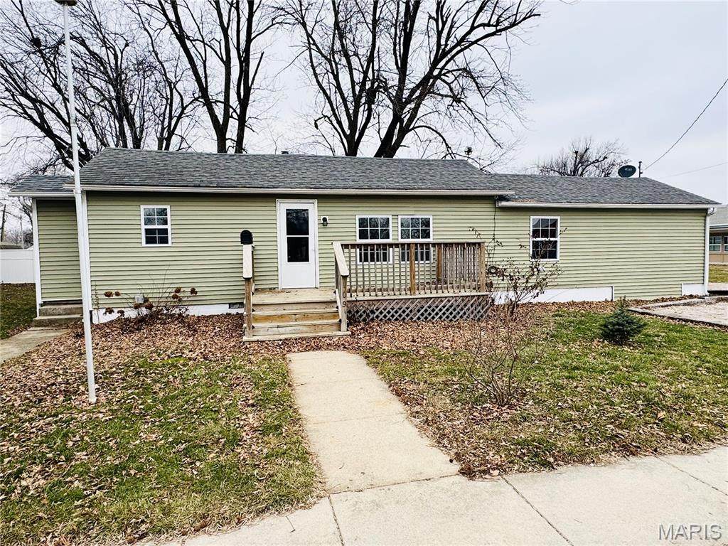 109 School Street - Photo 1