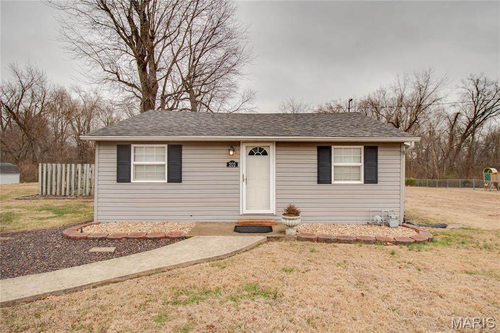 202 Truman Street - Photo 1