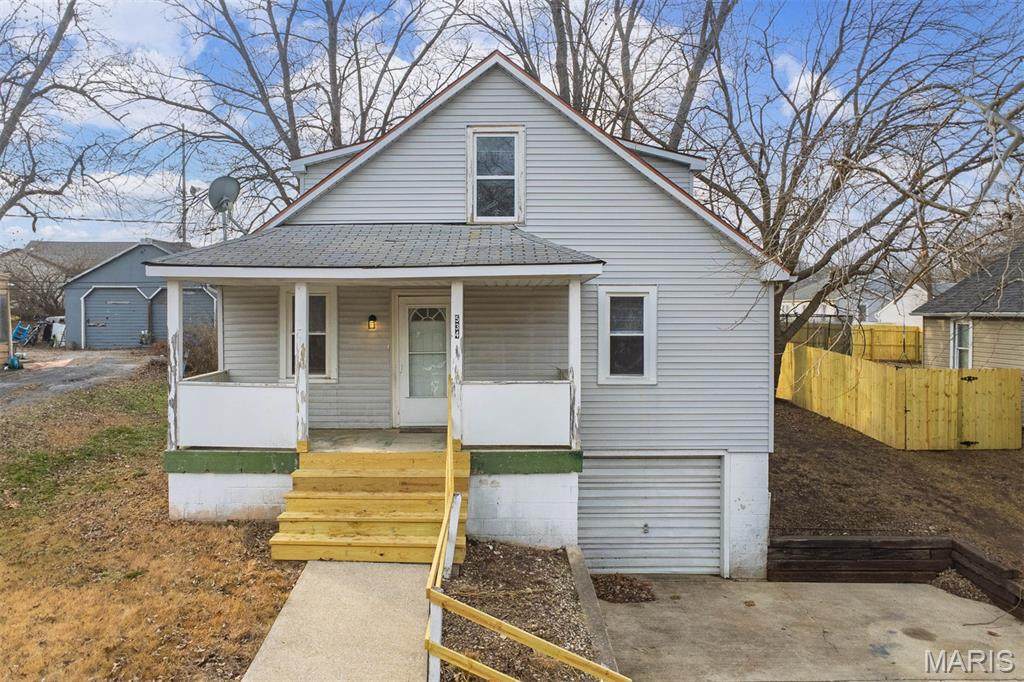 534 Poplar Street - Photo 1