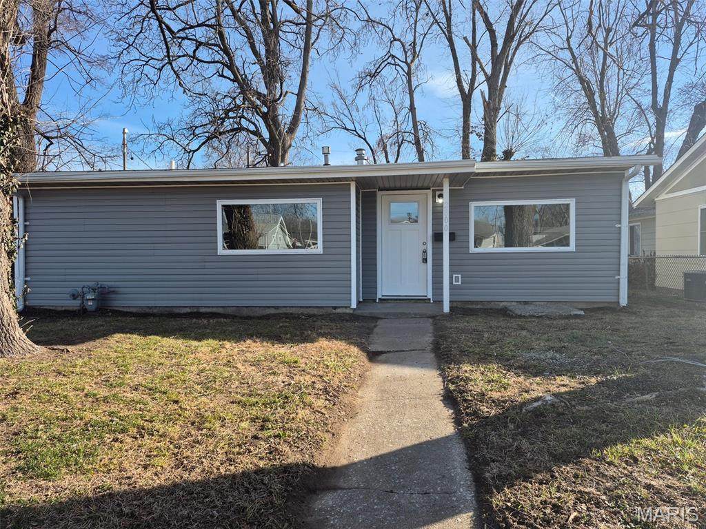 2800 Birch Avenue - Photo 1