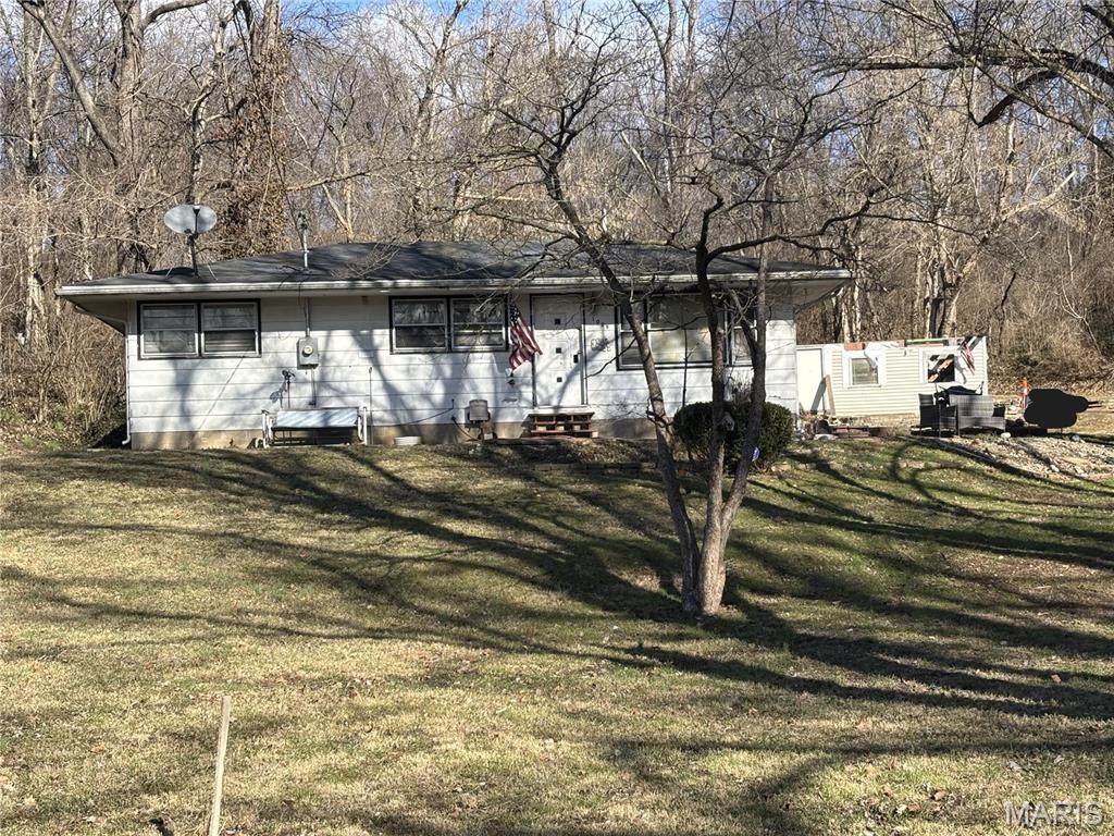 1029 Summer Lane - Photo 1