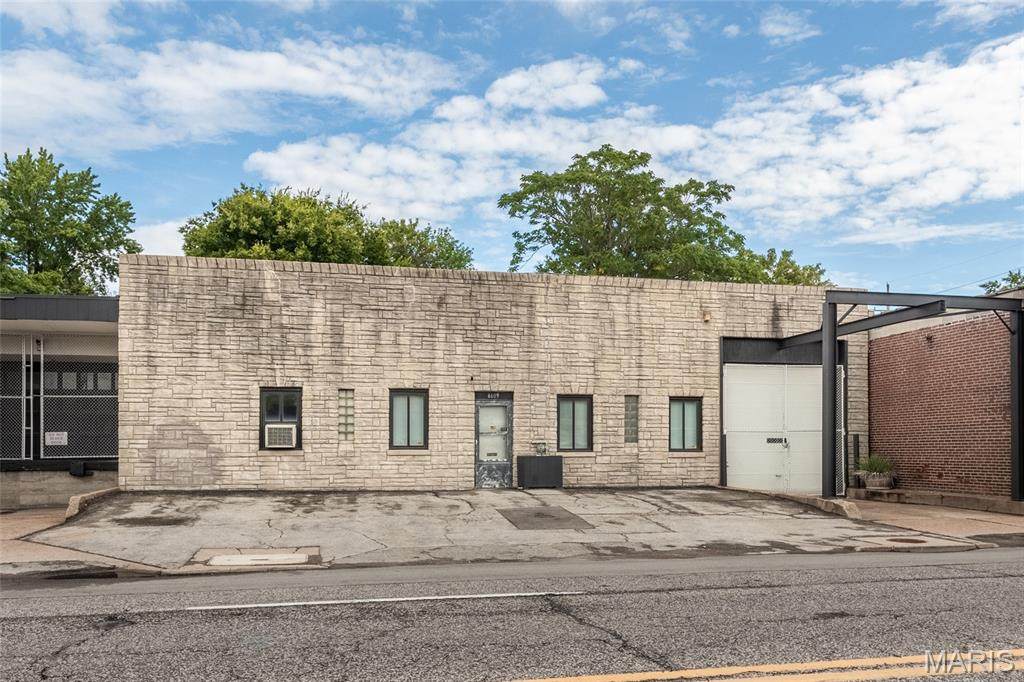 6609 Olive Boulevard - Photo 1