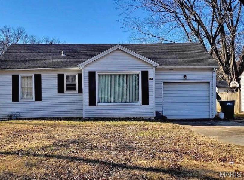 1716 Loretta Avenue - Photo 1