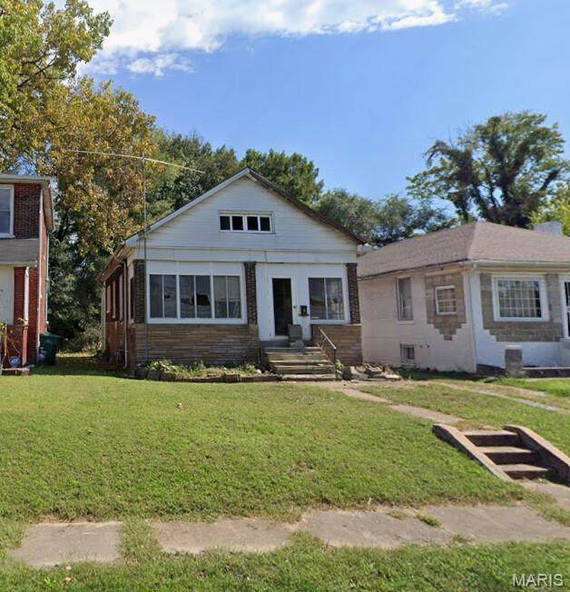 552 Gray Boulevard - Photo 1