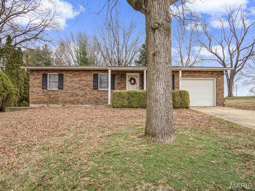 206 Dewey Street - Photo 1